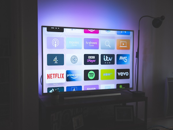 [eMarketer] Smart TVs are the most popular CTV devices in the US